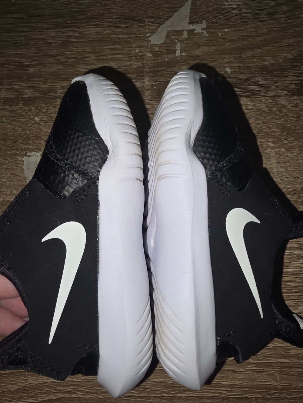 Nike Flex Runner Trainer Black & White Toddler Baby Sneakers Shoes Child Size 5C - Picture 4 of 9